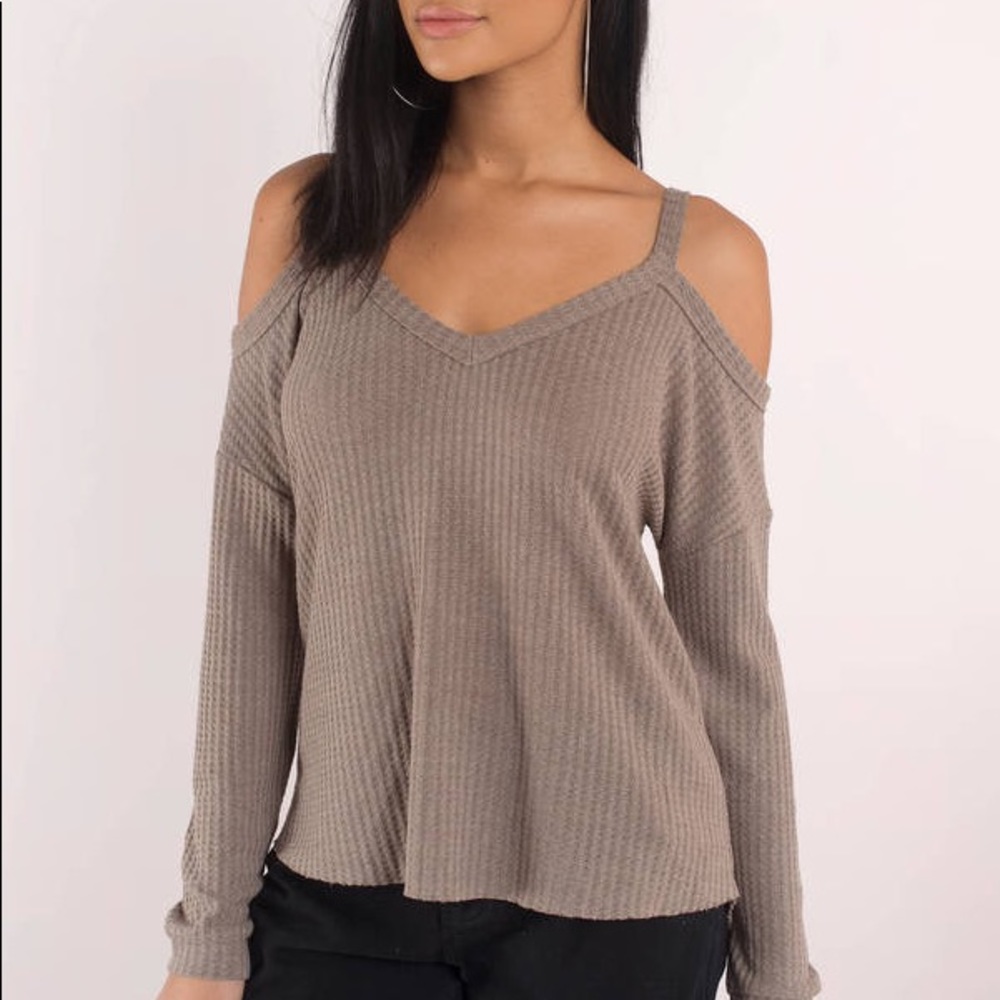 REBECCA TAUPE COLD SHOULDER TOP